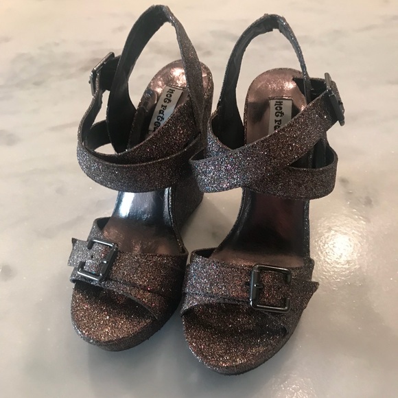 Not rated glitter wedges - Picture 1 of 3